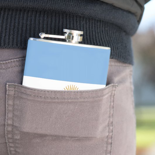 Flasques Argentina flag (En situation)