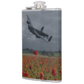 Flasques Bombe De Lancaster Sur Un Champ De Populations (Gauche)