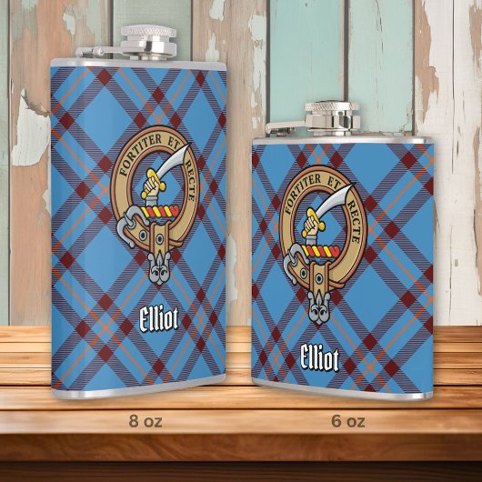 Flasques Clan Elliot Crest sur le tarte antique