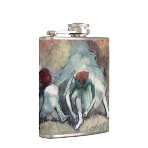 Flasques Danseuses Lacant Leurs Chaussures par Edgar Degas