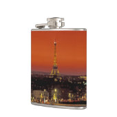 Flasques Europe, France, Paris. Vue coucher de soleil sur E (Gauche)