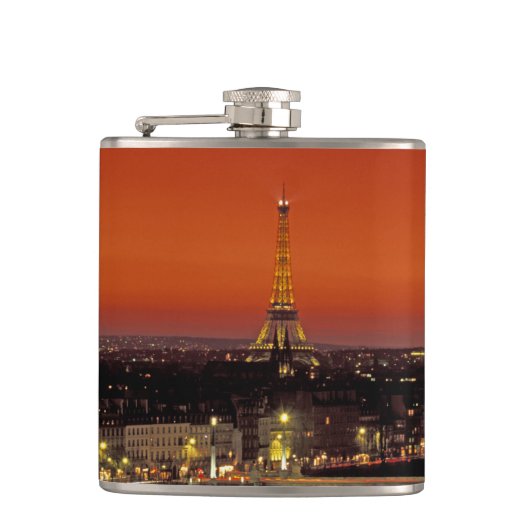 Flasques Europe, France, Paris. Vue coucher de soleil sur E (Devant)