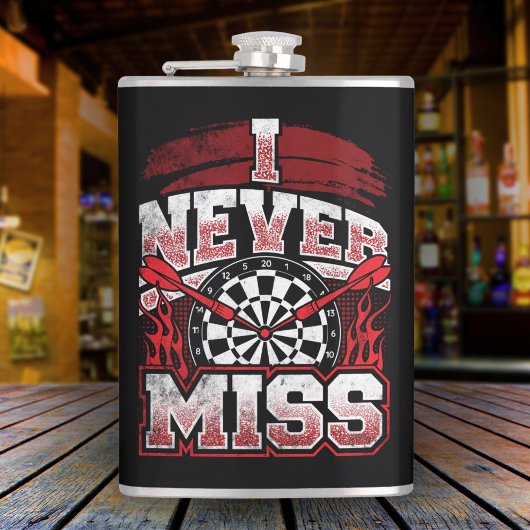 Flasques Je Ne Manque Jamais Dart Player Flask 8 oz.