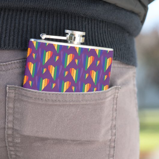 Flasques Motif Rainbow Hearts (En situation)