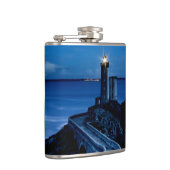 Flasques Phare sur mur dans l'océan la nuit (Droite)