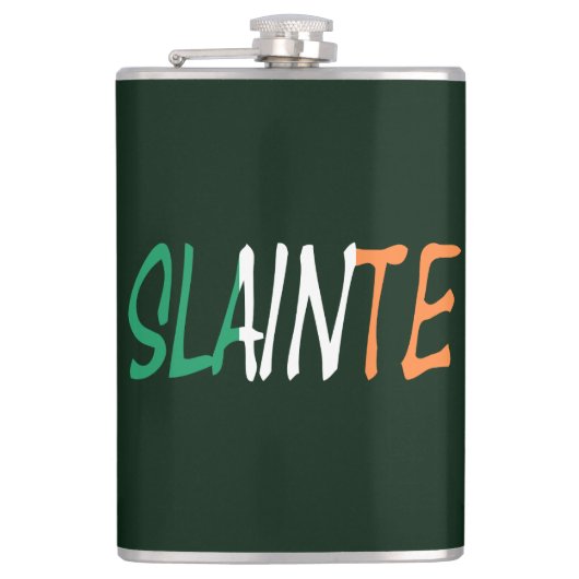 Flasques Slainte superposée sur le drapeau irlandais (Devant)
