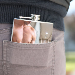 Flasques SlipperyJoe cheminée homme musclé six pack abs