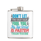 Flasques Vieux coureur amusant - Groupe d'âge plus rapide (Devant)