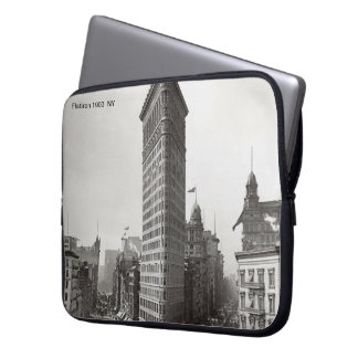 Flatiron 1903-laptophoes laptop sleeve