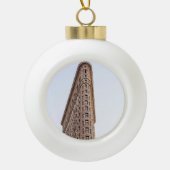Flatiron Building Keramische Bal Ornament (Voorkant)