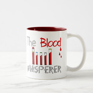 Flebotomist Gifts "The Blood Whisperer" Tweekleurige Koffiemok
