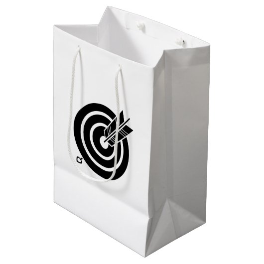 Flèche sur une cible ronde Sacs cadeaux (Devant Angle)
