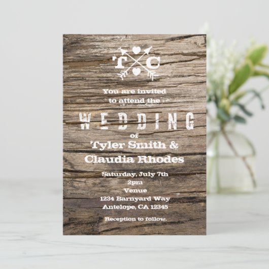 Flèches rustiques en bois et Faire-part de mariage (Debout devant)