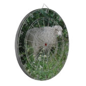Fléchettes Cute Blanc Fluffy Sheep Manger Cible de flechettes (Devant gauche)