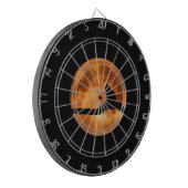 Fléchettes Silhouette d'un chat noir dans une Cible de fleche (Devant gauche)