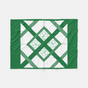 Fleece Blanket - Shamrocks op Squares Deken