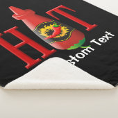 Fles met hete saus sherpa deken (3/4)