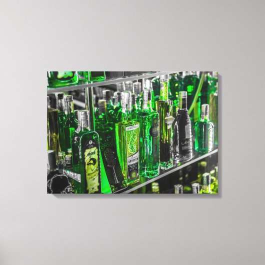 Flessen van Absinthe Stretched Canvas Print (Voorkant)
