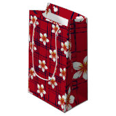 Fleur blanche sur sac cadeau rouge et bleu (Devant Angle)