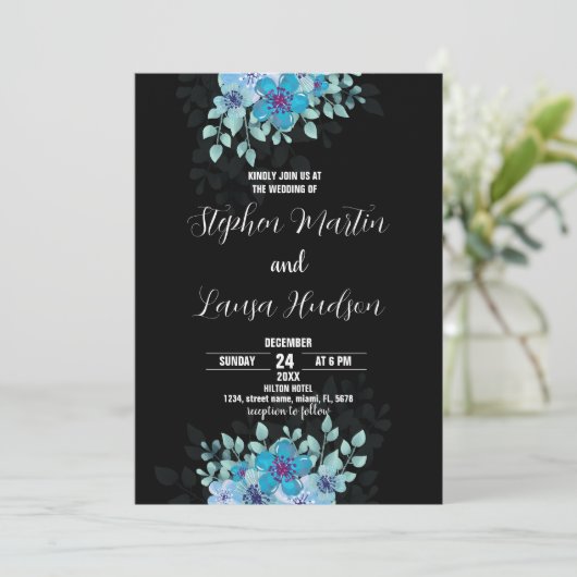 Fleur bleue Black Wedding Invitations (Debout devant)