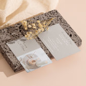 Fleur, Bougie, Spa de brosse et Carte de visite de