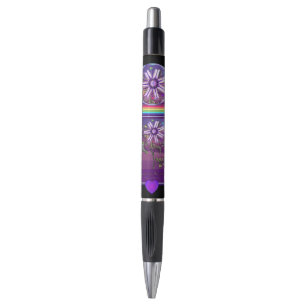 Fleur dans le stylo du désert
