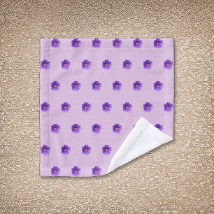 Fleur de géranium violet Motif sans couture sur