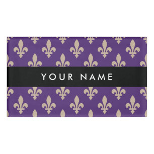 Fleur de Lis Pattern, Frans, Royal, Crème, Paarse Naambadge
