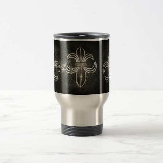 Fleur de lis sur la tasse en cuir (Centre)