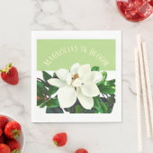 Fleur de Magnolia | Serviette en papier verte (En situation)