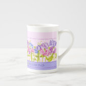 Fleur de naissance et Gem April Bone China Mug (Droite)