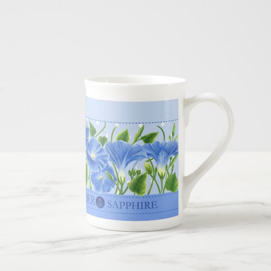 Fleur de naissance et Gem Septembre Bone China Mug (Droite)