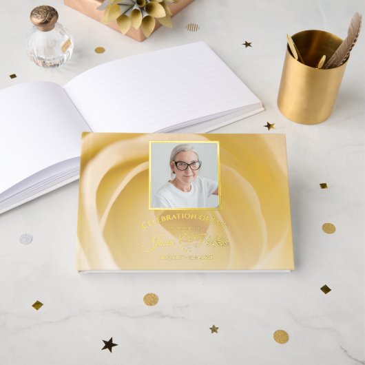 Fleur de rose blanche Célébration de la vie (Recto ouvert)