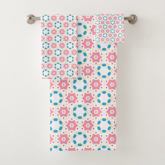 Fleur étoile rose motif points bleus (En situation)