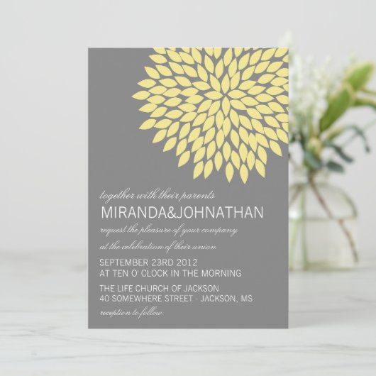 Fleur Jaune & Gris Conception Mariage Invitations (Debout devant)