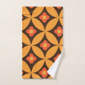 Fleur rétro sur cercles orange du milieu du siècle (Serviette à main)