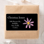 Fleur rose et Étiquette adhésif à libellules (En situation)