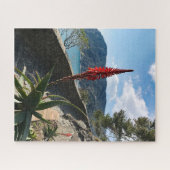 Fleur Rouge Mer Bleue Falaises Rocheuses Puzzle (Horizontal)