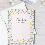 Fleur sauvage personnalisé<br><div class="desc">Ce joli tableau rose est décoré de délicats fleurs sauvages dessinés à la main dans les tons pastel. Facile à personnaliser avec votre nom, année. Utilisez l'outil de conception pour modifier la taille, le style ou la couleur du texte ou supprimer la section de devis. Vous ne trouverez pas cette...</div>