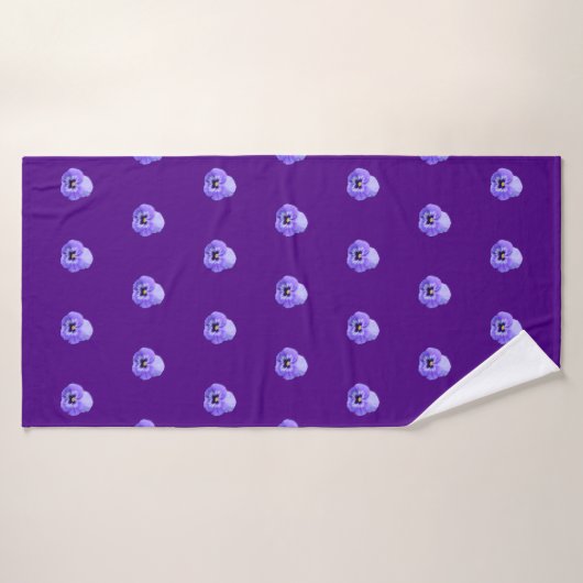 Fleur violet Pansy Motif sans couture sur la servi (Serviette de bain)