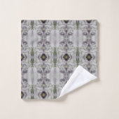 Fleurie de prune et de vert (Gant de toilette)