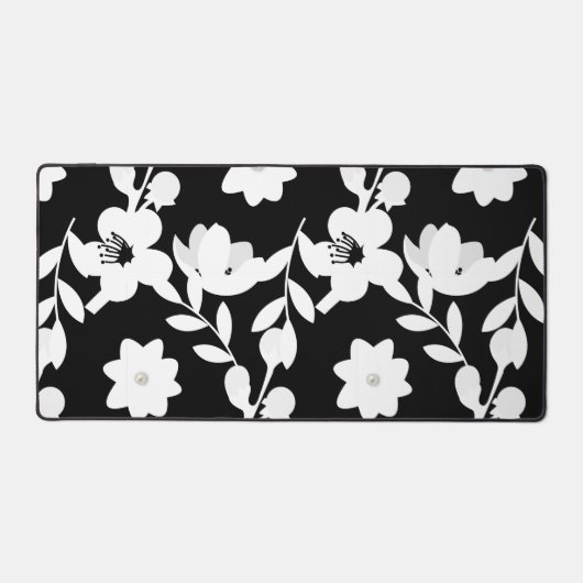 Fleurs blanches avec perles sur noir (Recto)