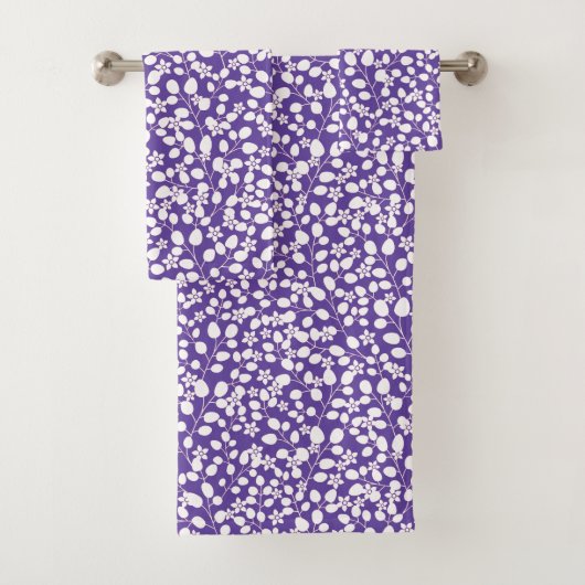 Fleurs blanches et branches florales ultra violet (En situation)