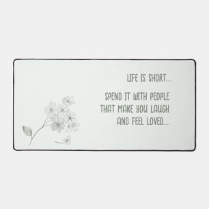 Fleurs blanches grises