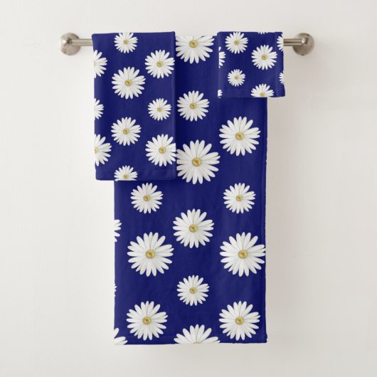 Fleurs blanches sur bleu marine (En situation)