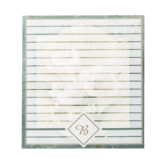 Fleurs blanches sur bloc-notes vert (Devant)