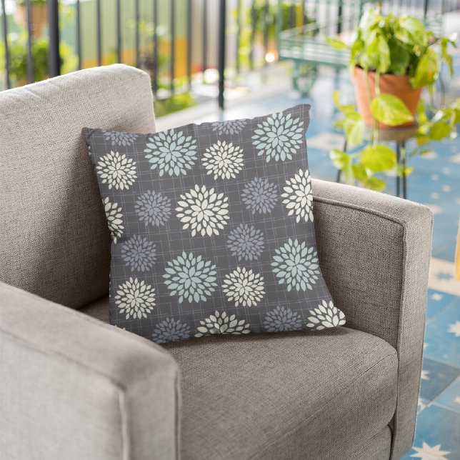 Fleurs Bleu Foncé | Coussin Décoratif (Créateur téléchargé)
