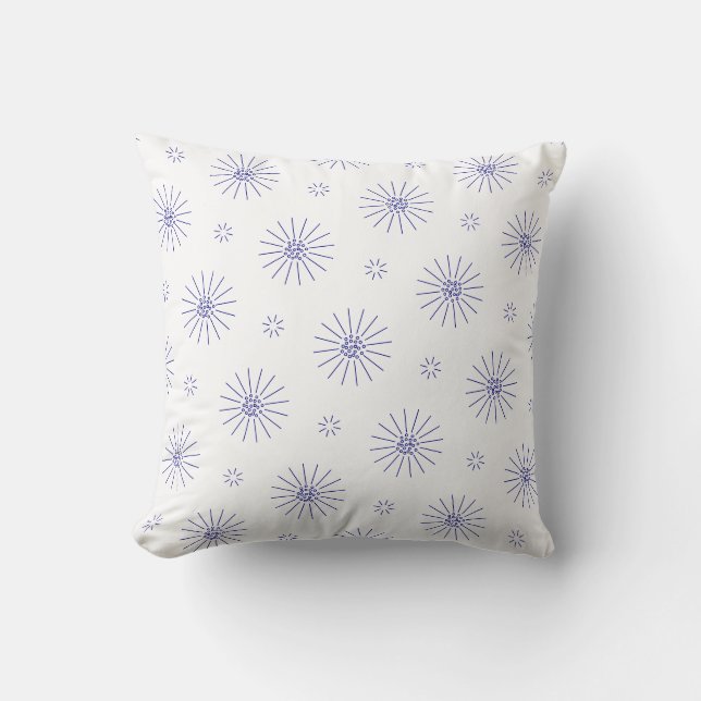 Fleurs bleues minuscules sur coussin blanc (Recto)