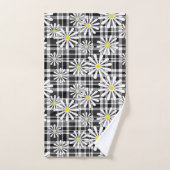 Fleurs chamomiques blanches sur à damiers noir bla (Serviette à main)