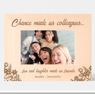 Fleurs Collègues Noms Cadre en bois gravé